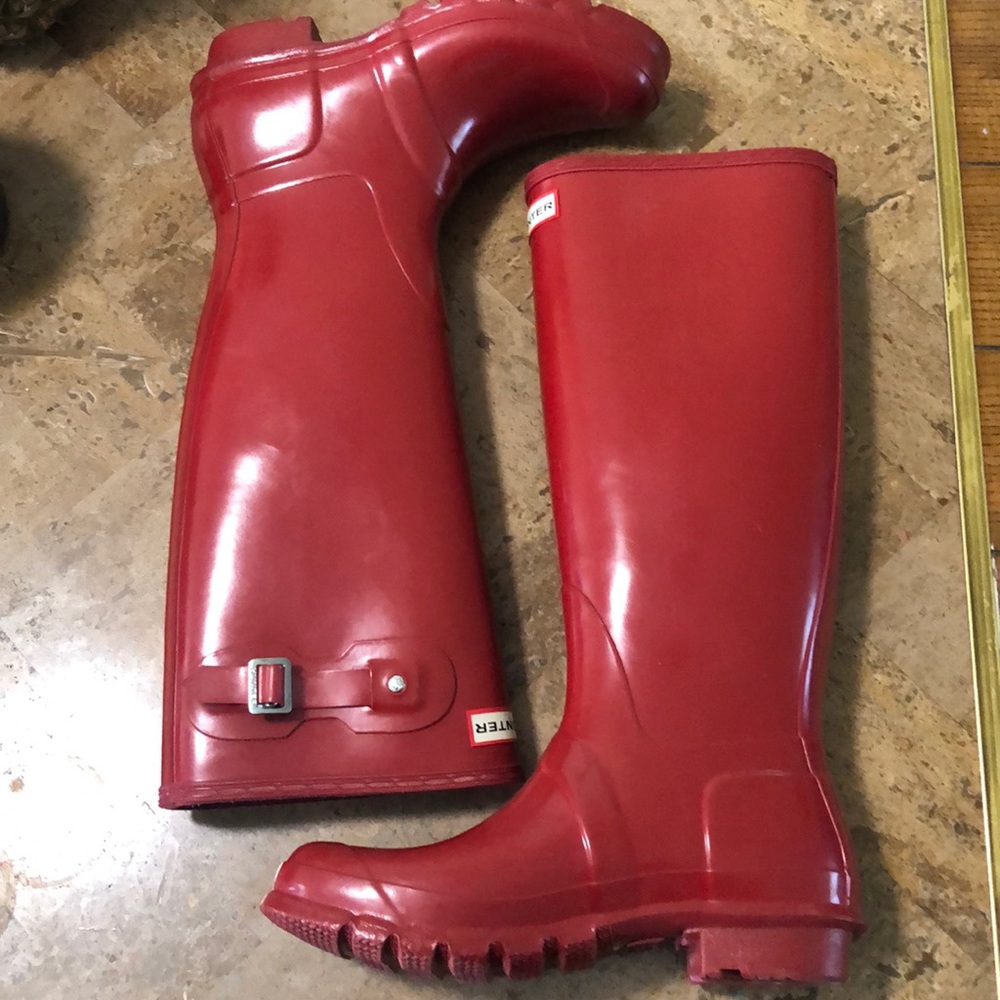 Tall Hunter red boots UK7 size 9